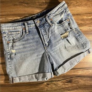 Silver Jeans Co Boyfriend Shorts | Mid Rise | Distressed | Size 26 | EUC